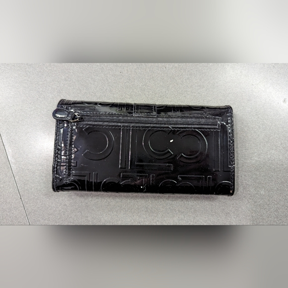 Liz Claiborne wallet - new - Picture 5 of 5